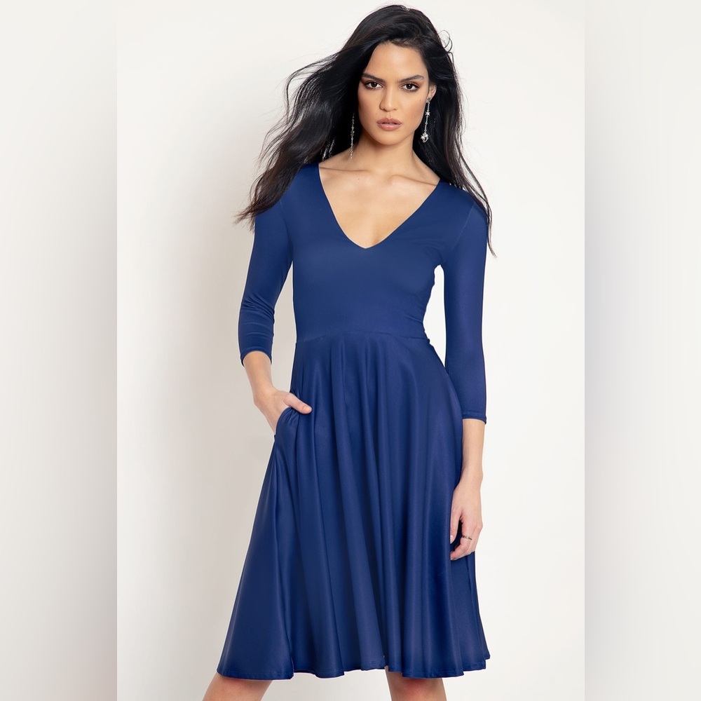NWT Blackmilk Matte V Neck 3/4 Sleeve Midi Dress ~ LIMITED Navy Size Small